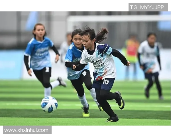 煜星足球引领新潮流打造青少年足球梦想的摇篮与舞台